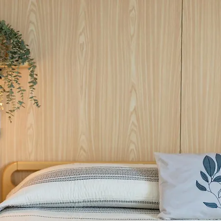 Guesthost - Seaside Serenity Flat With Terrace! * ألغيرو