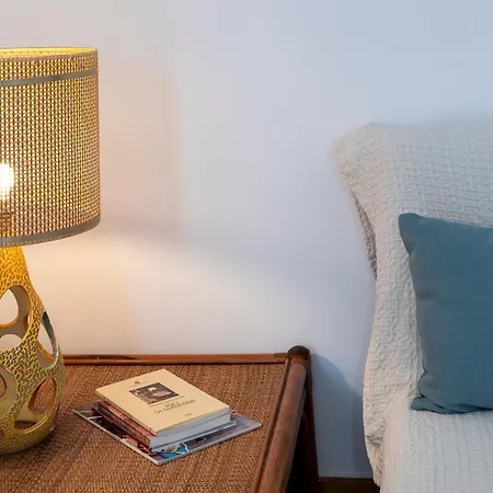 Guesthost - Seaside Serenity Flat With Terrace! Alghero